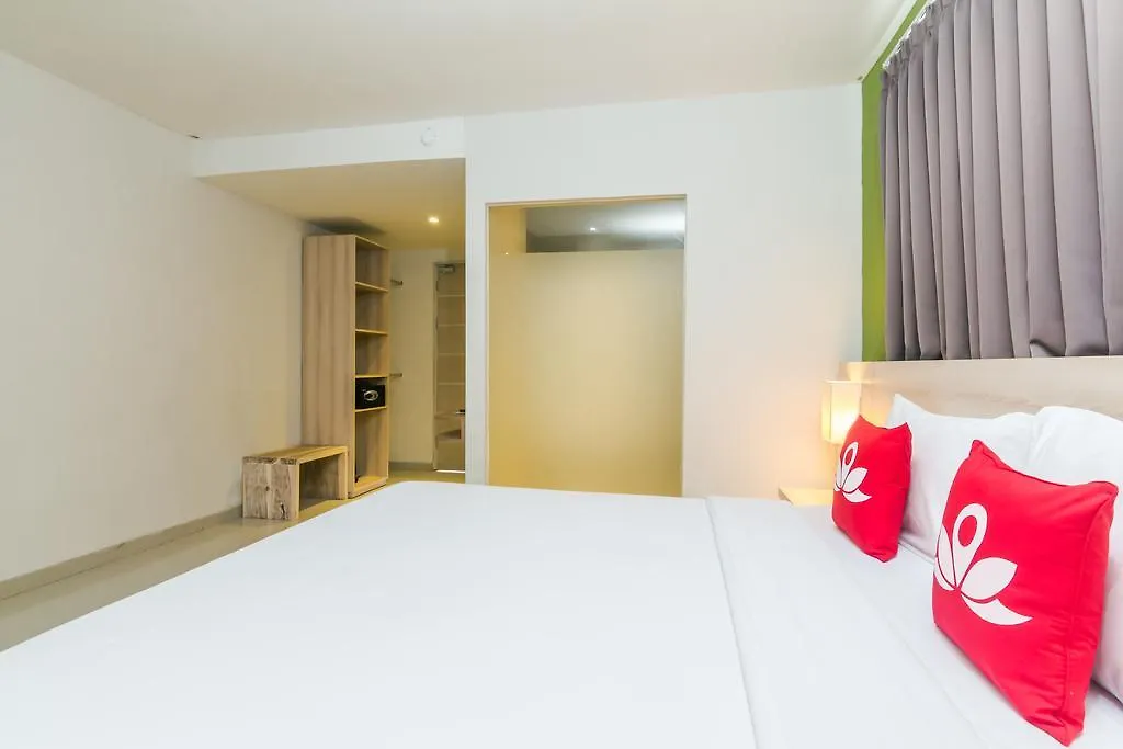 Zen Rooms Denpasar Jalan Salak 3*,