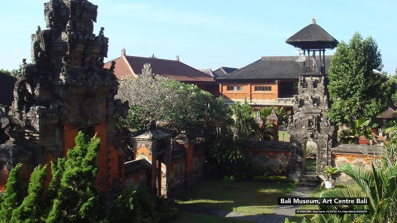 Zen Rooms Denpasar Jalan Salak Hotel